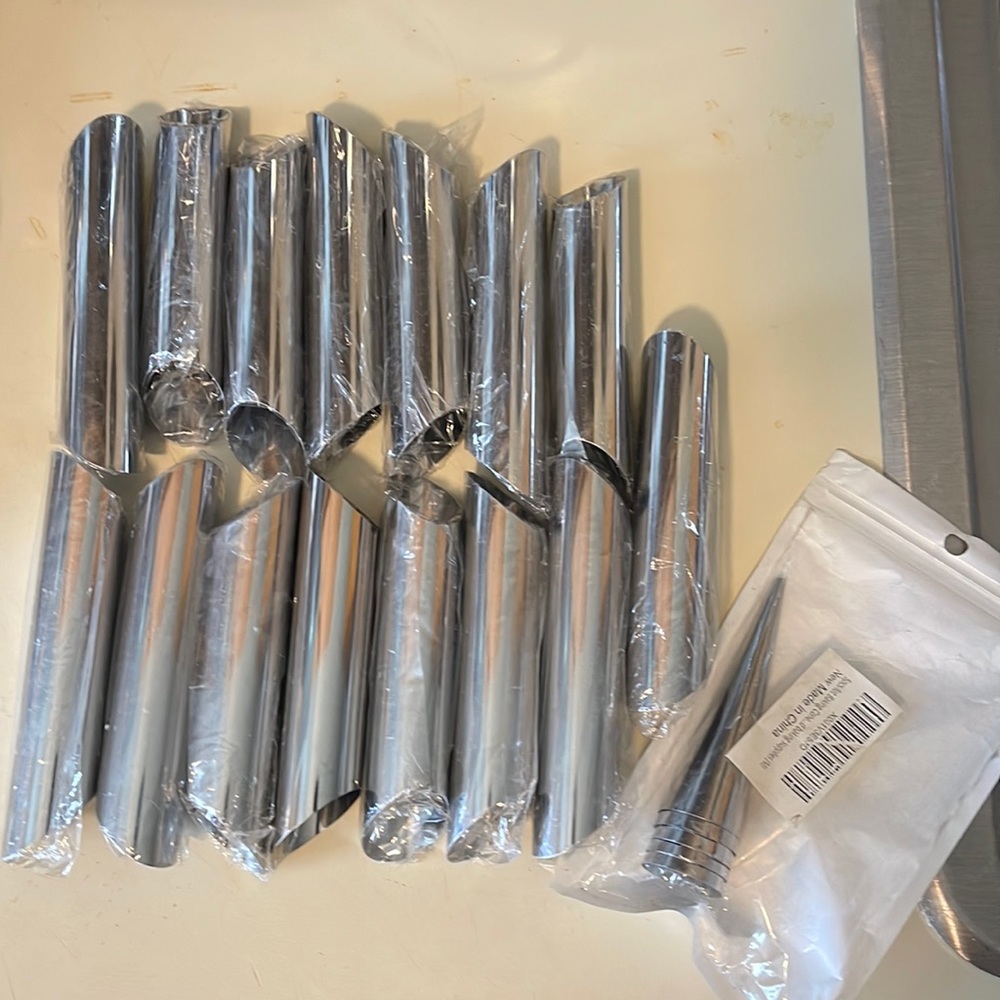 (15) Cannoli Tubes/Forms and (5) Baking Cones